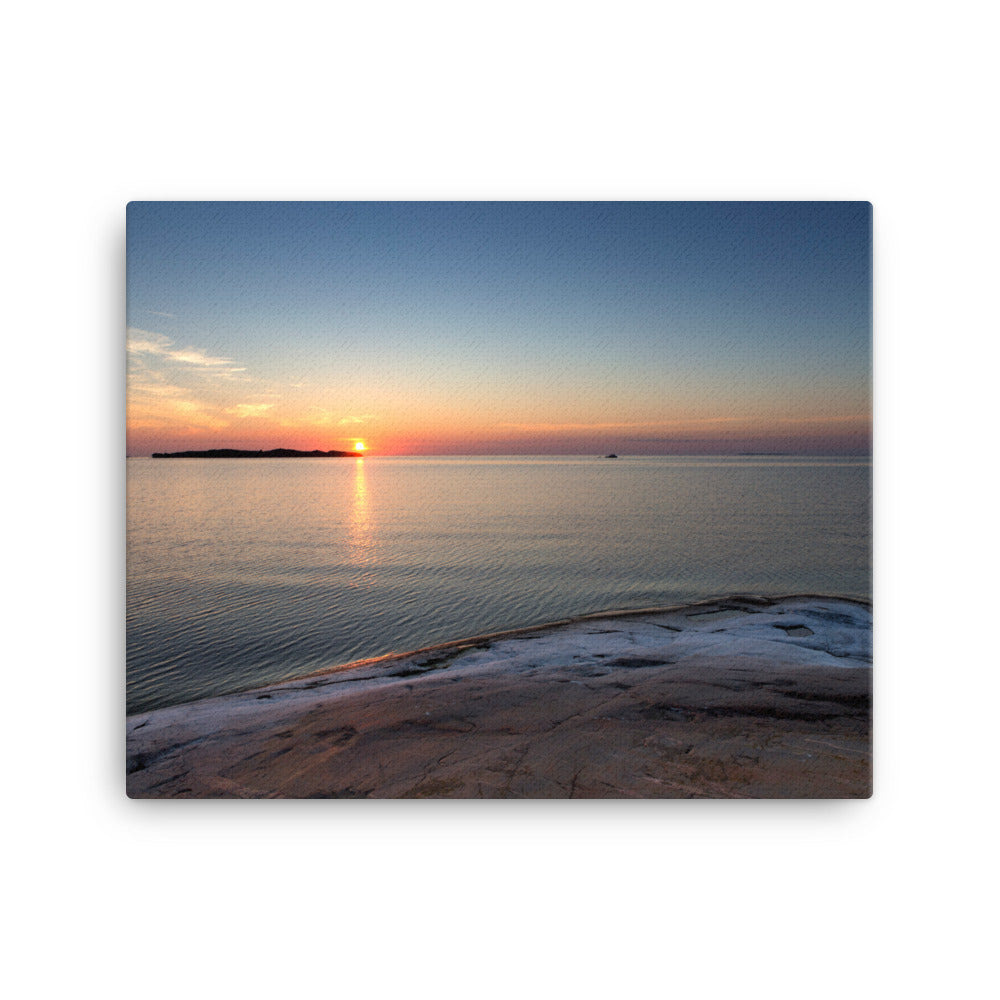 Canvas - Auringonlasku (Antti Terävä)